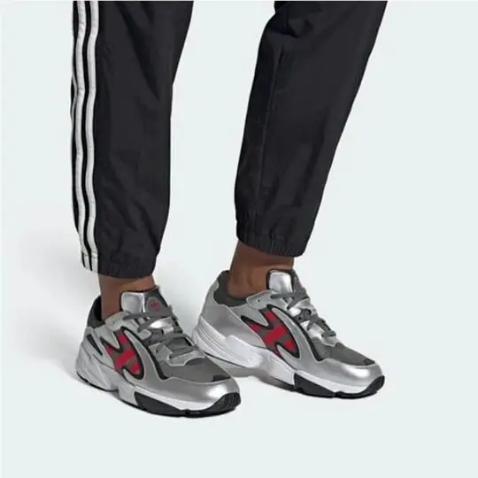 Tenis Para Mujer Deportivo Adidas Yung-96 Chasm Talla 6.5 Calzado J EE9299