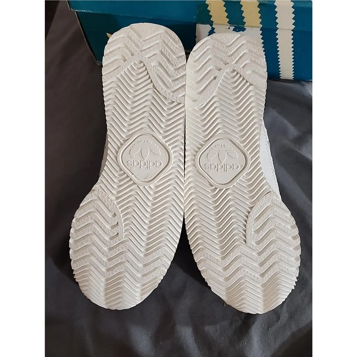 Adidas shoes - Spirit - Spirit - Vintage - White 4
