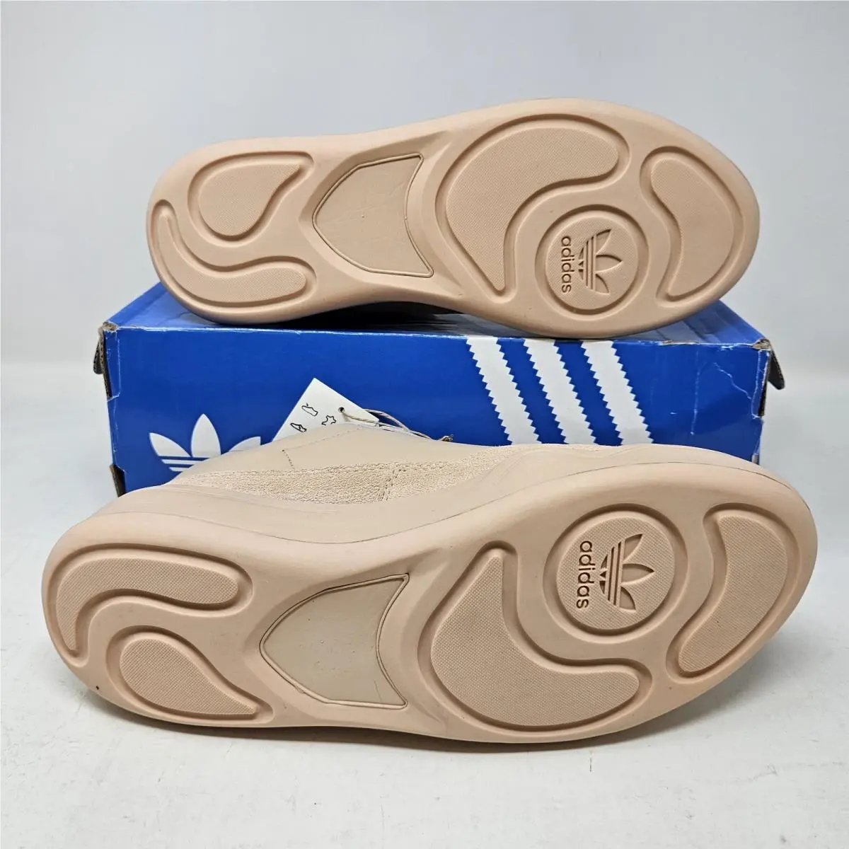 Adidas shoes - adidas HER COURT - HER COURT - GX3501 - Beige (UPC: 195734791826) 1