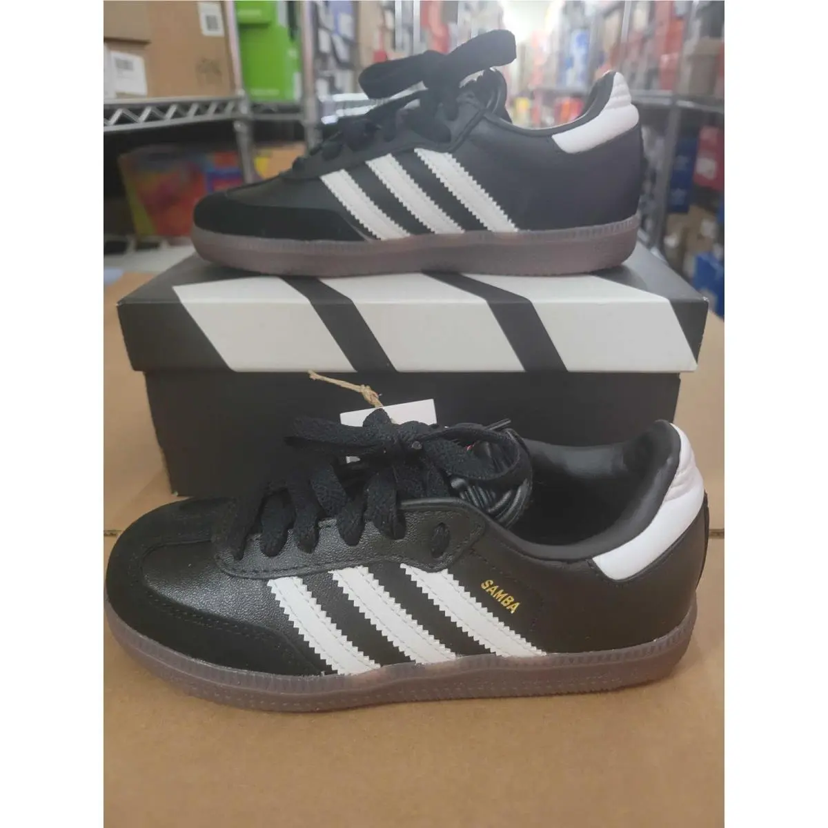 Adidas Unisex Samba Indoor Sneaker Black/white/gum-sz 2.5 Little Kid
