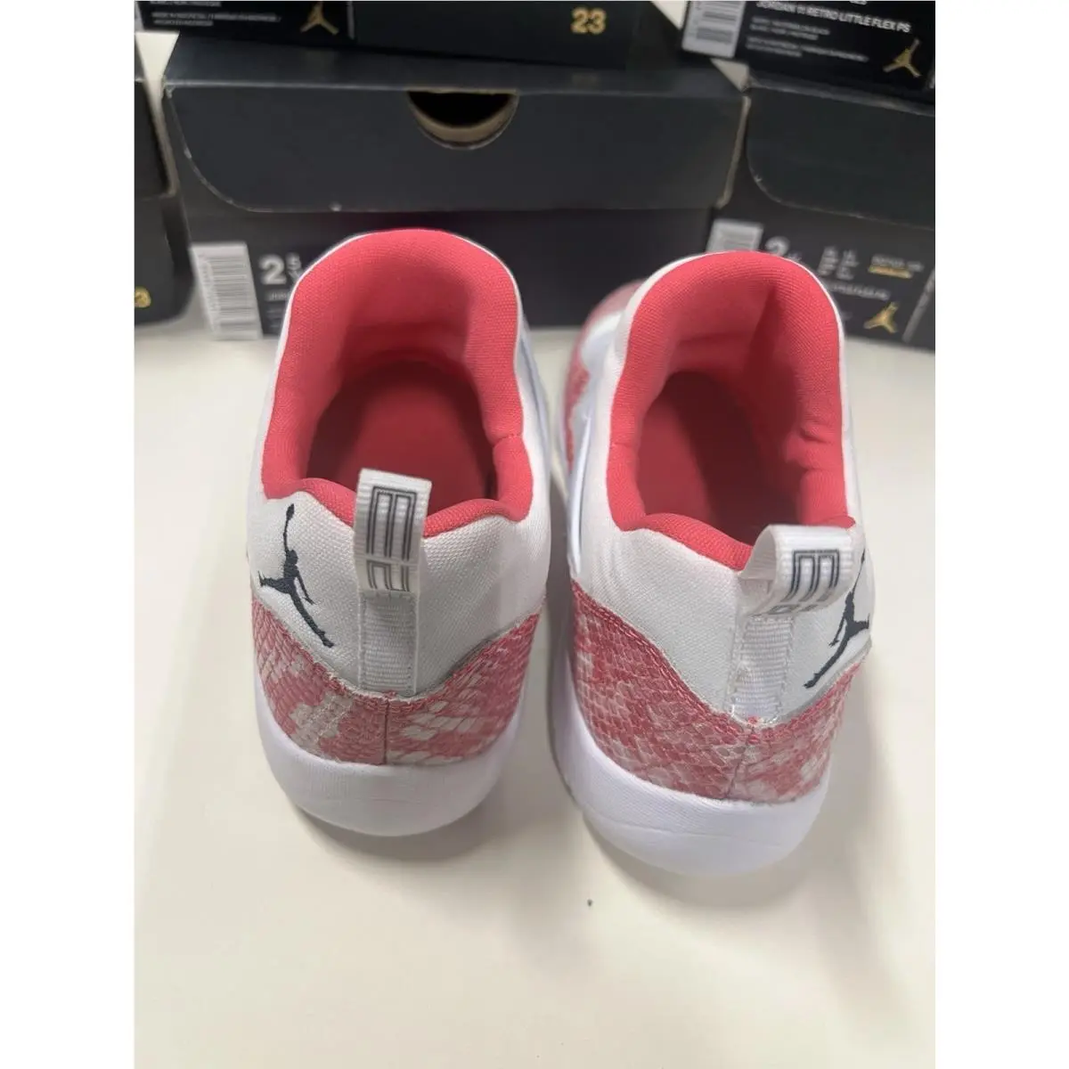 Nike shoes - Air Jordan 11 - Air - White 6