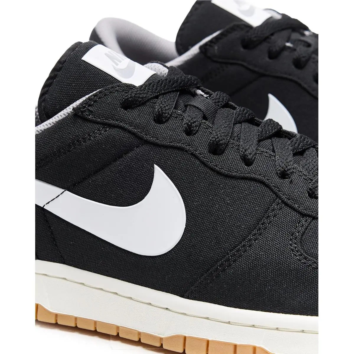 Nike shoes - Black/Black/Gum Light Brown/Wolf Grey 18