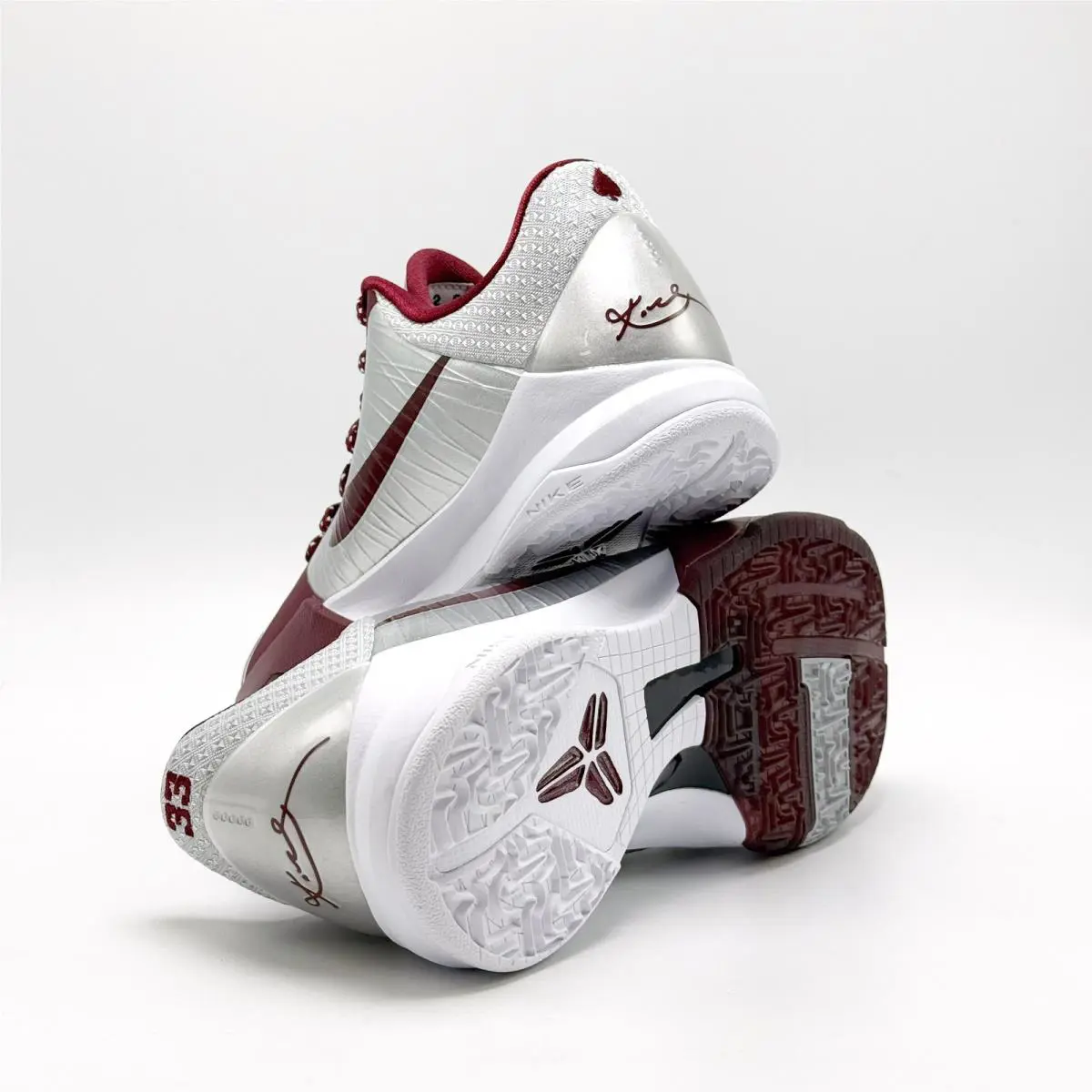 Nike shoes - Silver 3