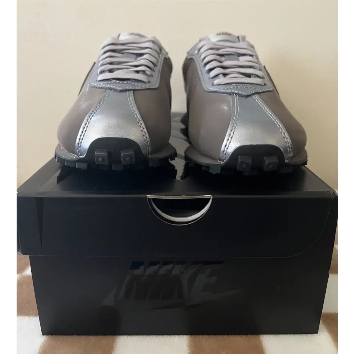 Nike shoes - Nike LD - IO1820 289 - Cave Stone/Metallic Cool Grey 5