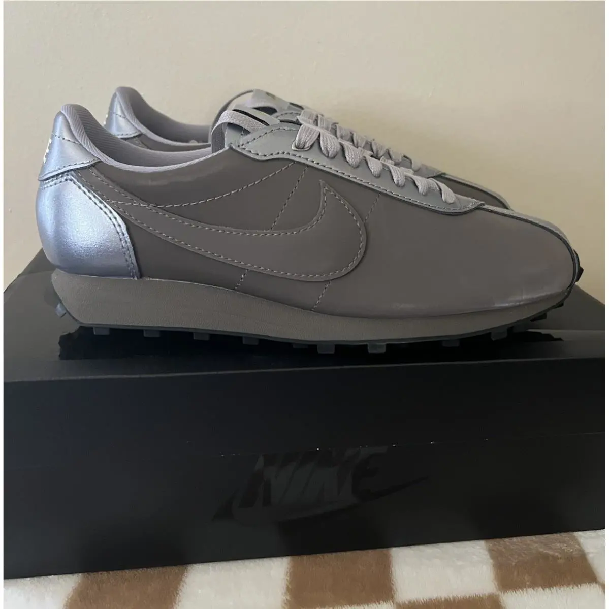 Nike shoes - Nike LD - IO1820 289 - Cave Stone/Metallic Cool Grey 0