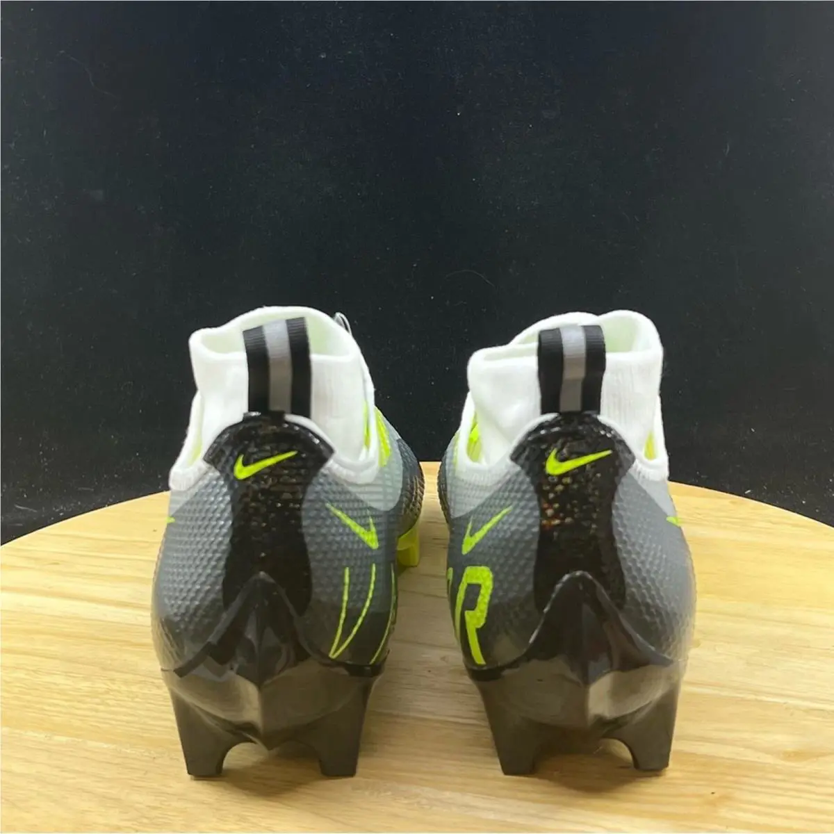 Nike shoes - Gray 3