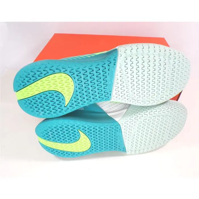 Nike shoes - Teal, White 3