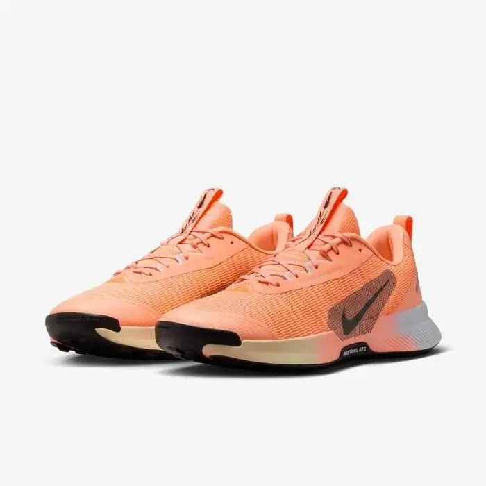 Nike shoes - Orange 3