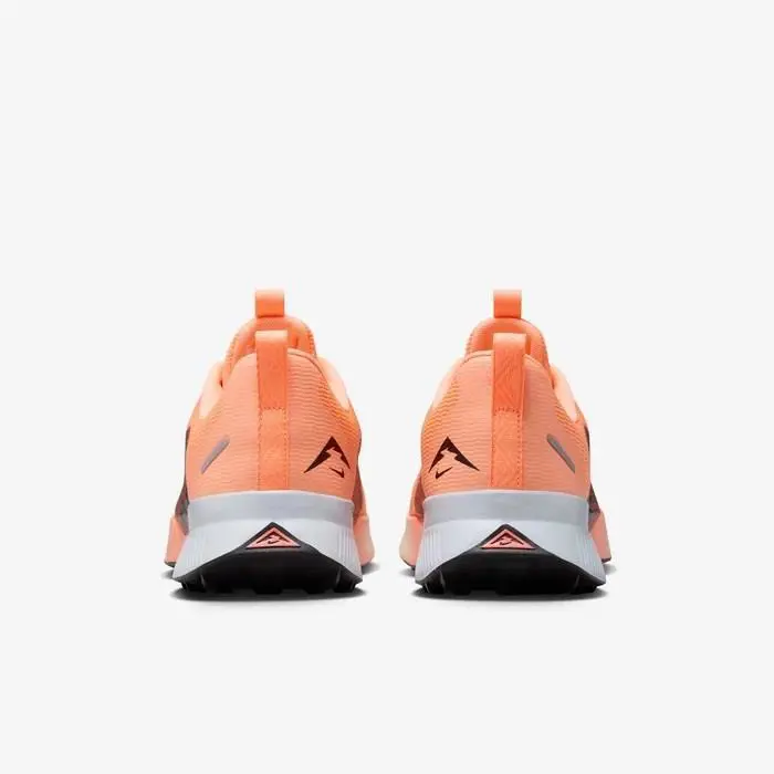 Nike shoes - Orange 4