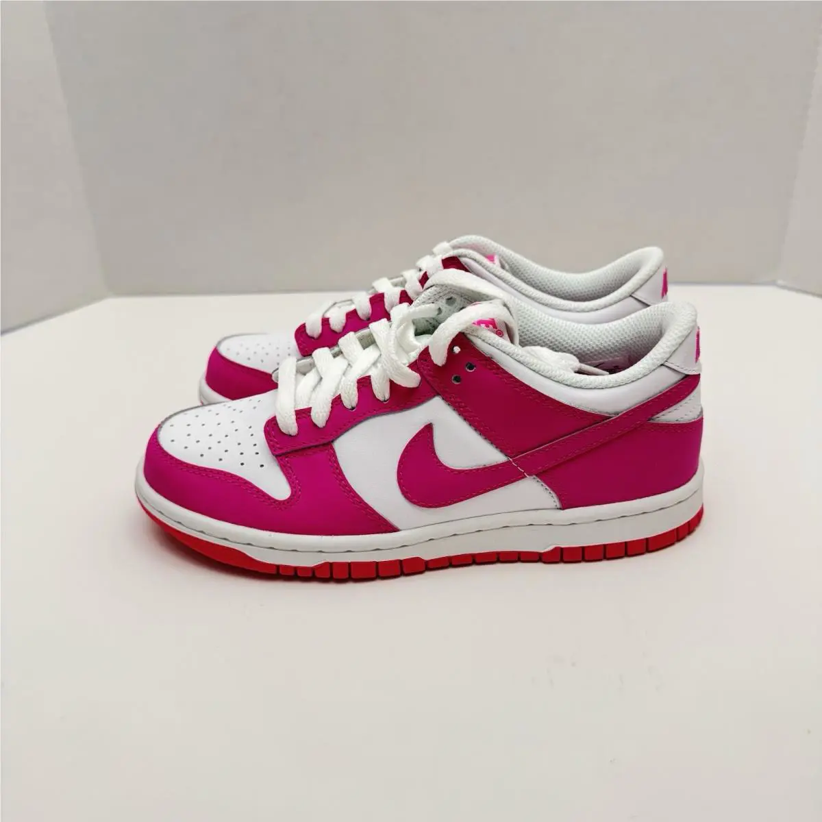 Nike shoes - Pink 0