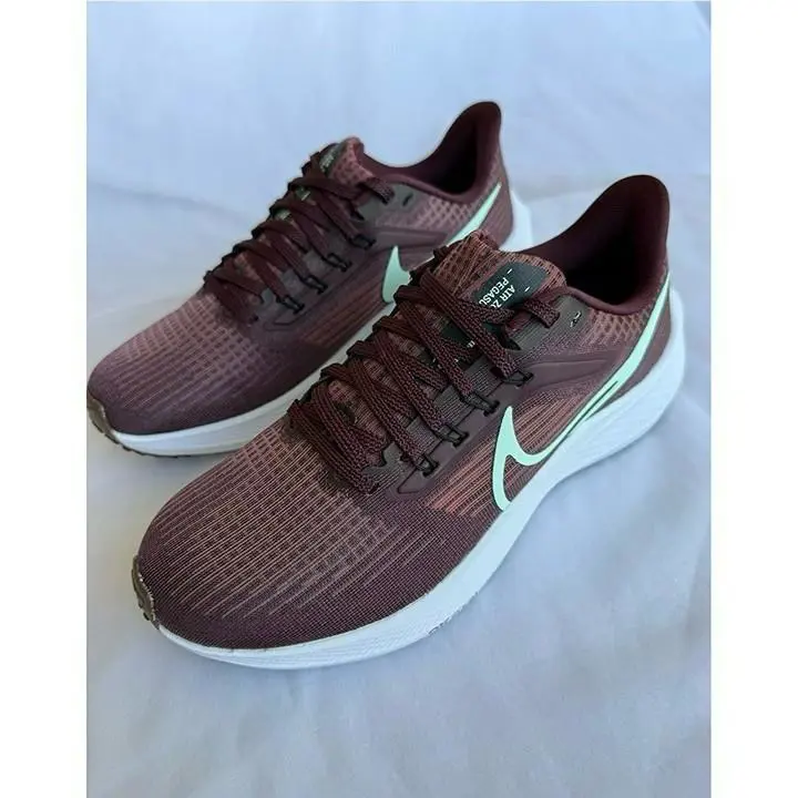 Nike shoes - Nike Essentialist - Essentialist - canyon red / white 0