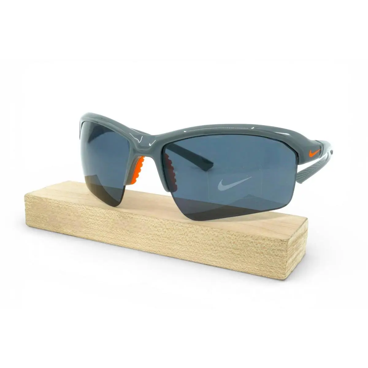 IB3520X-084 Mens Nike Skylon Rise Sunglasses