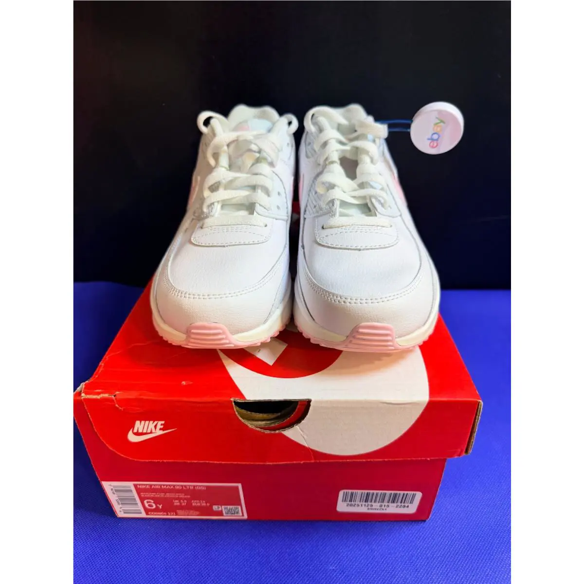 Nike shoes - Nike Air Max 90 GS - White (UPC: 196149520469) 0