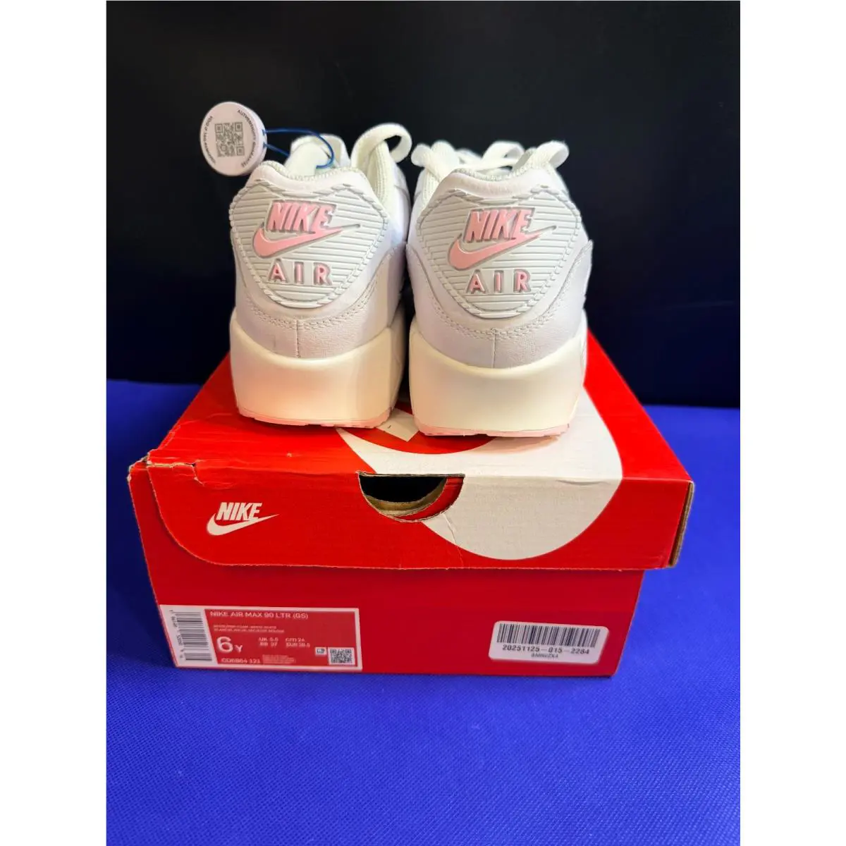 Nike shoes - Nike Air Max 90 GS - White (UPC: 196149520469) 1