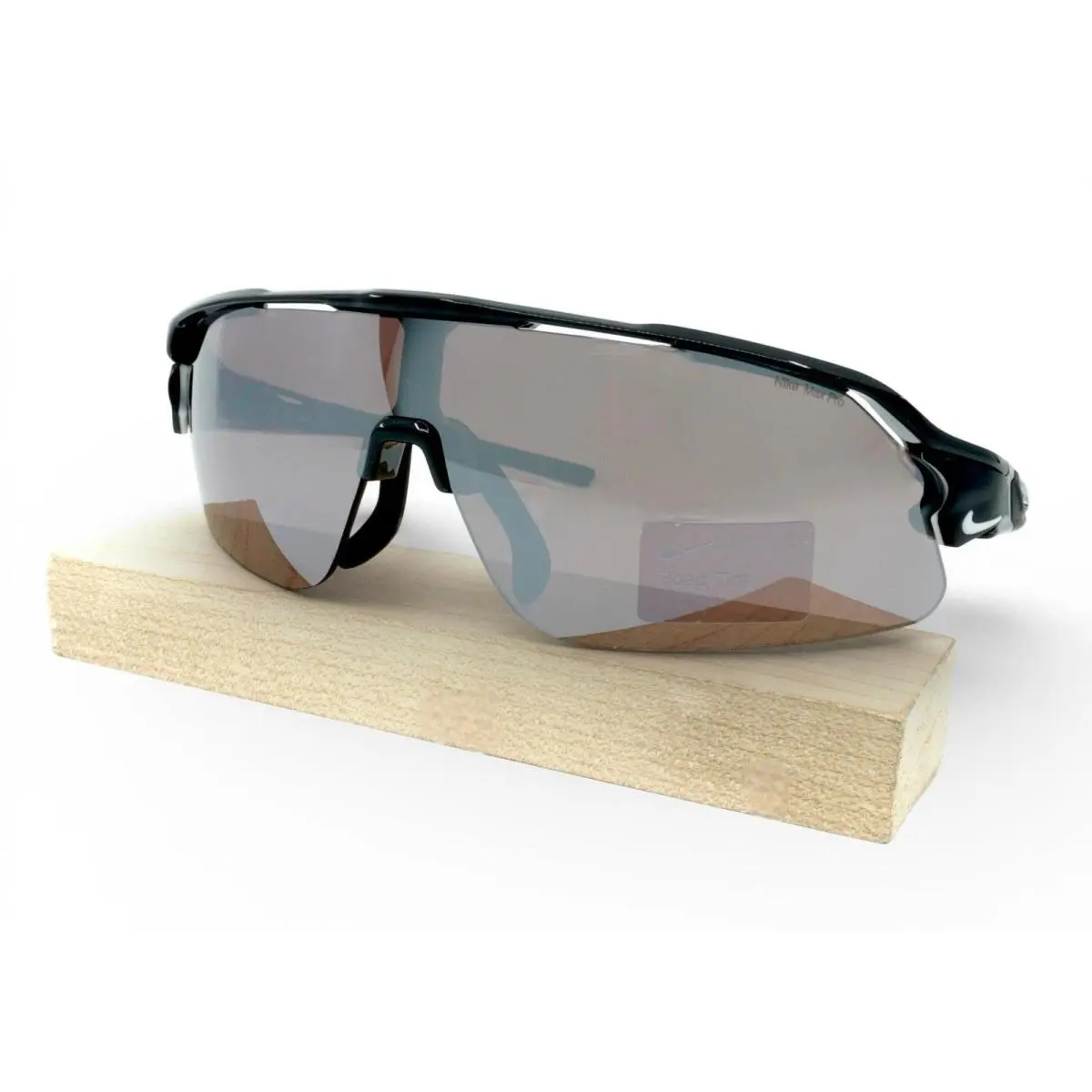 IF1107X-010 Mens Nike Flyfree Shield Team Sunglasses
