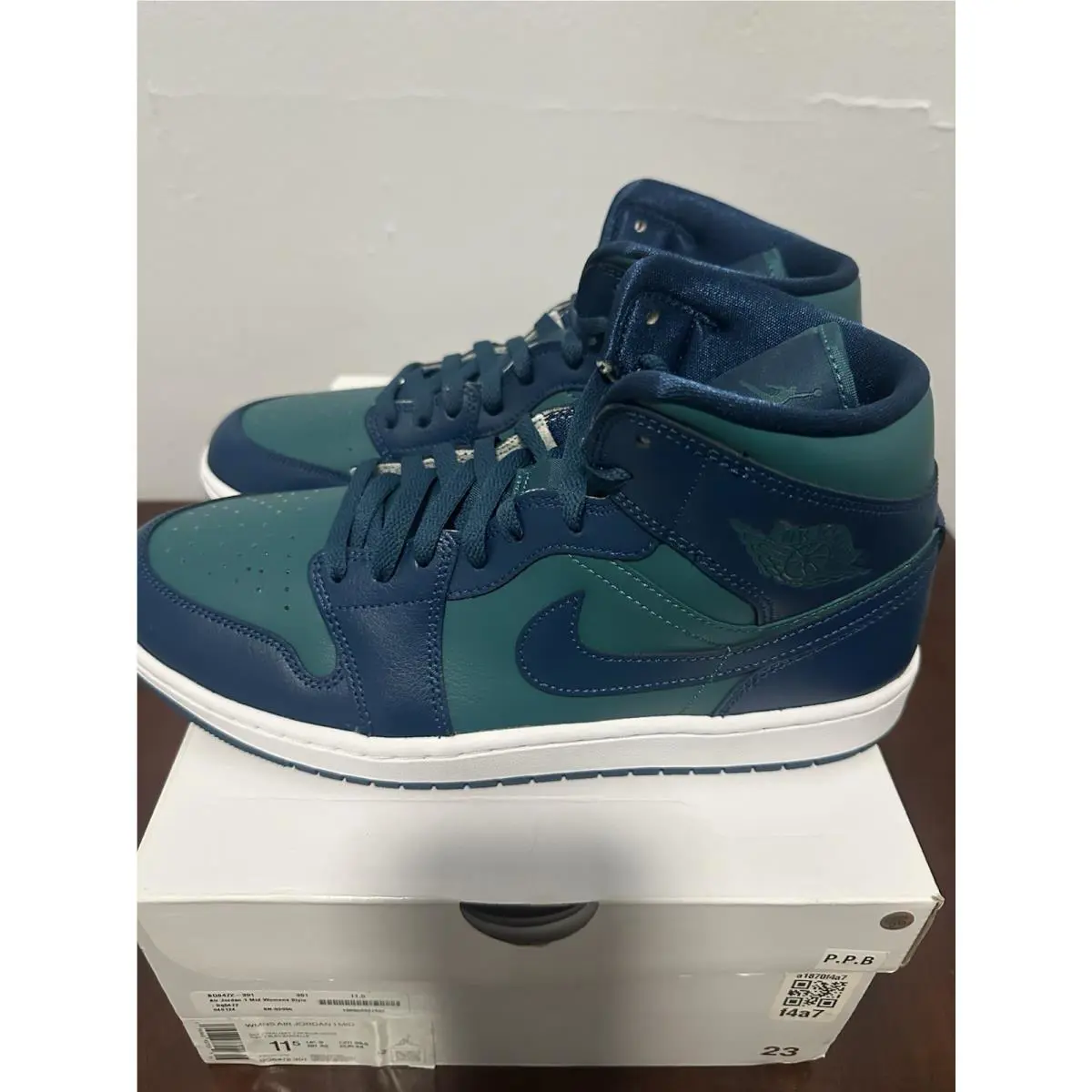 Nike shoes - Air Jordan 1 - Air - Blue 5