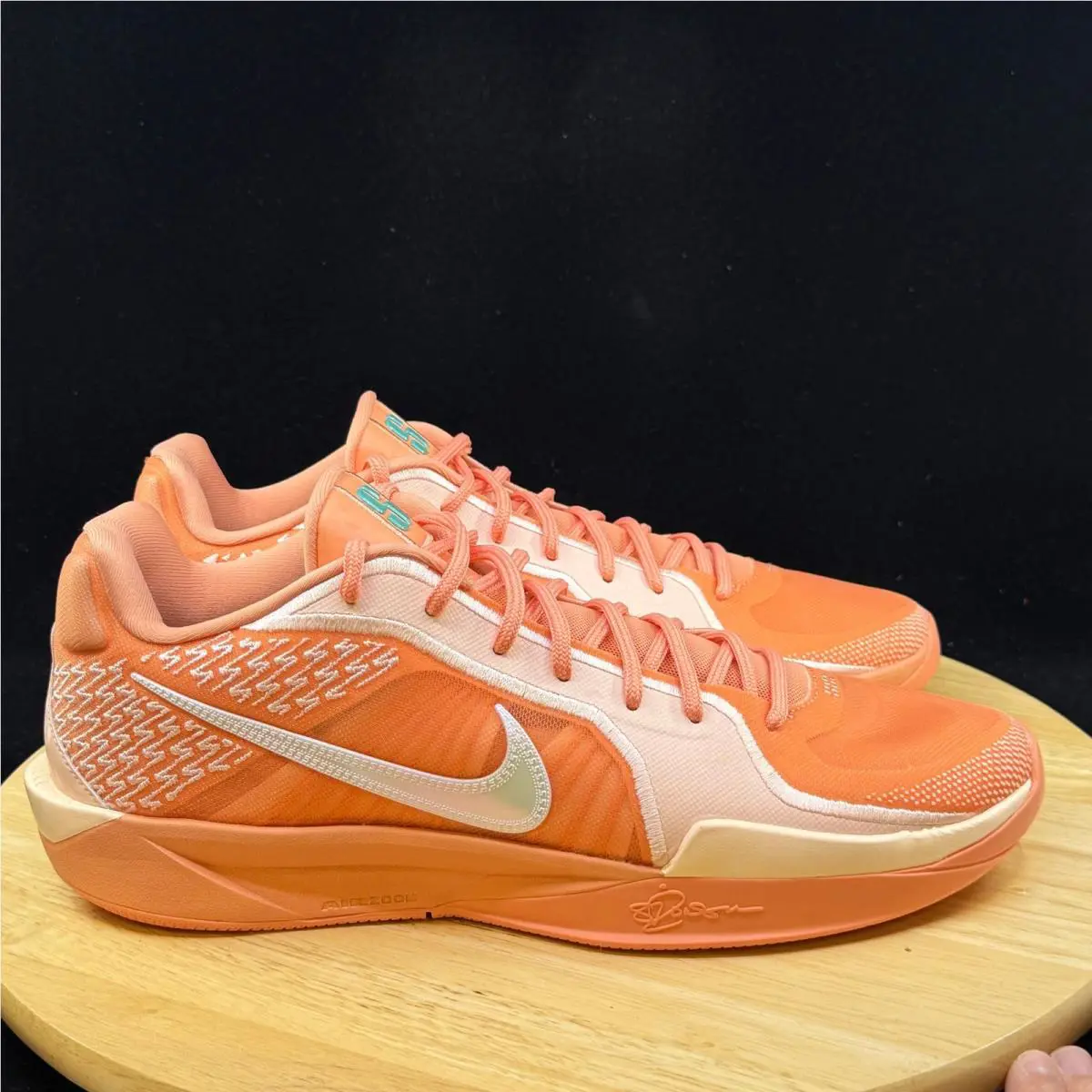 Nike shoes - Orange 3