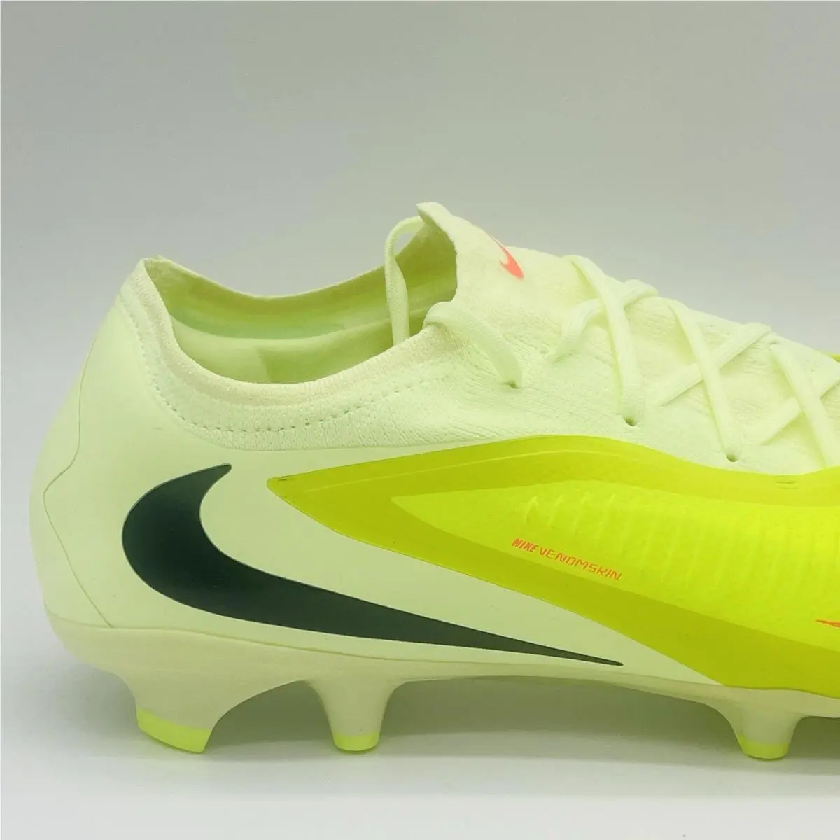 Nike shoes - Nike Phantom 6 - Phantom - HJ4122 800 - Green 1