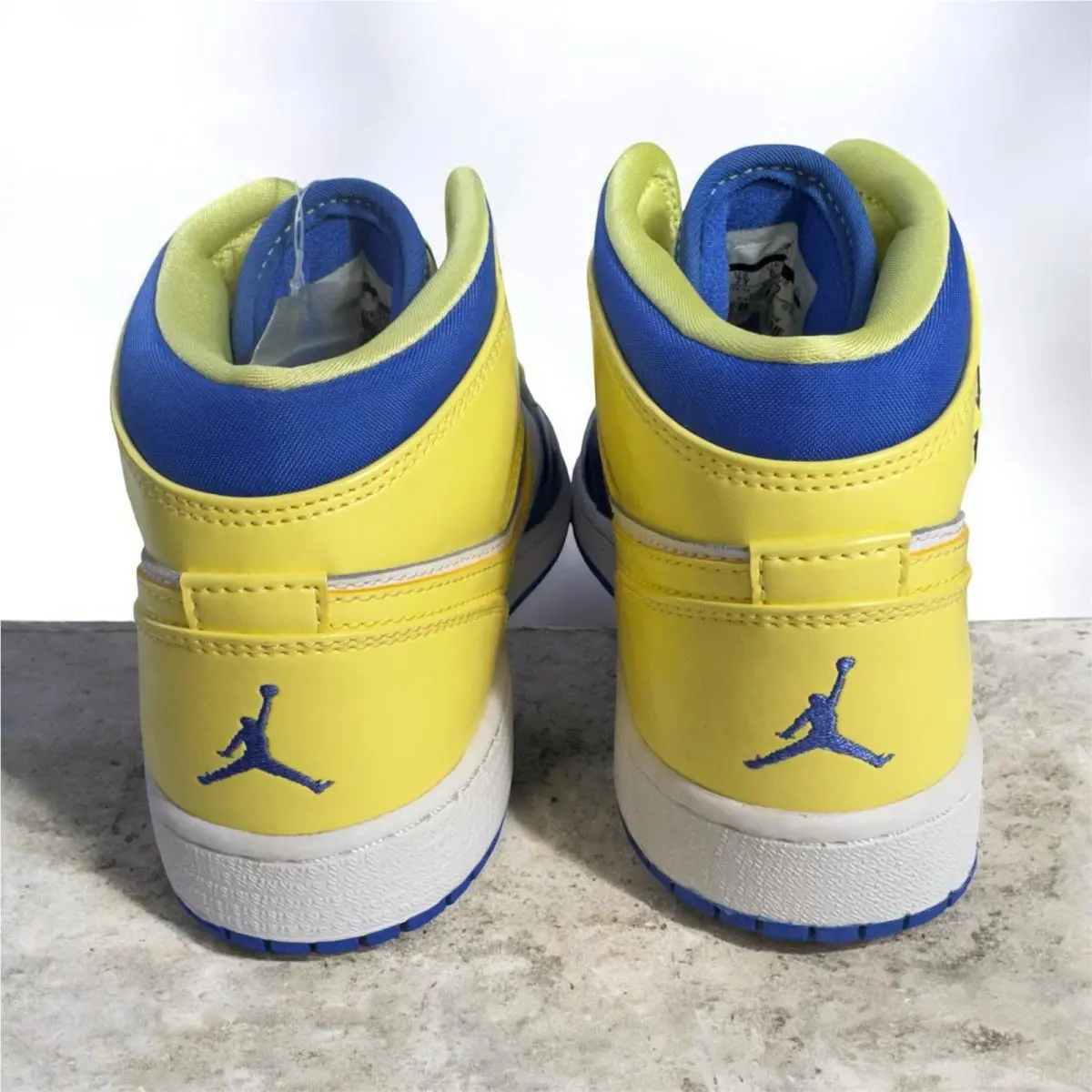 Nike shoes - Nike 555112-118 - White 3