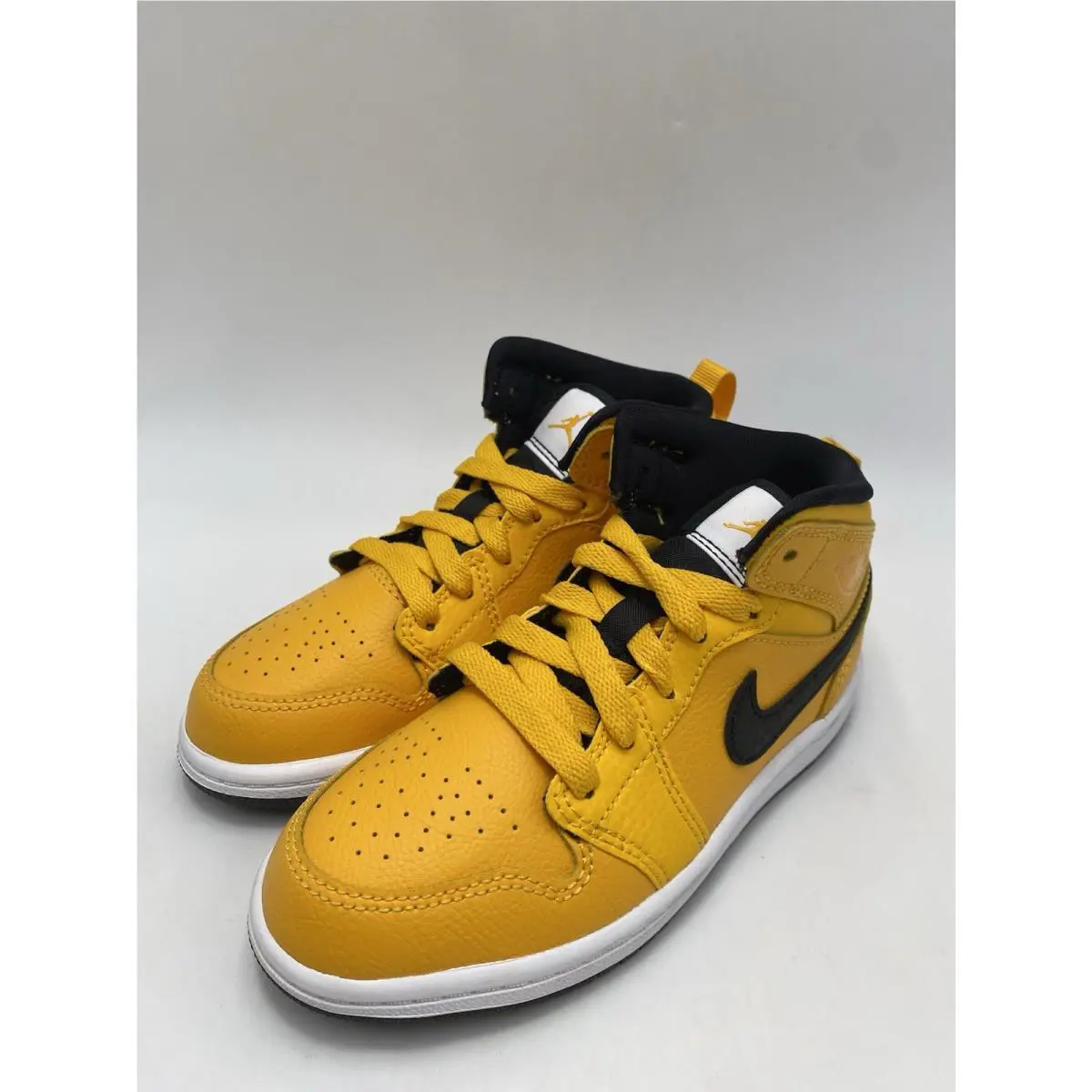 Nike shoes - Jordan 1 Mid - Mid - 640734 700 - University Gold/Black 2