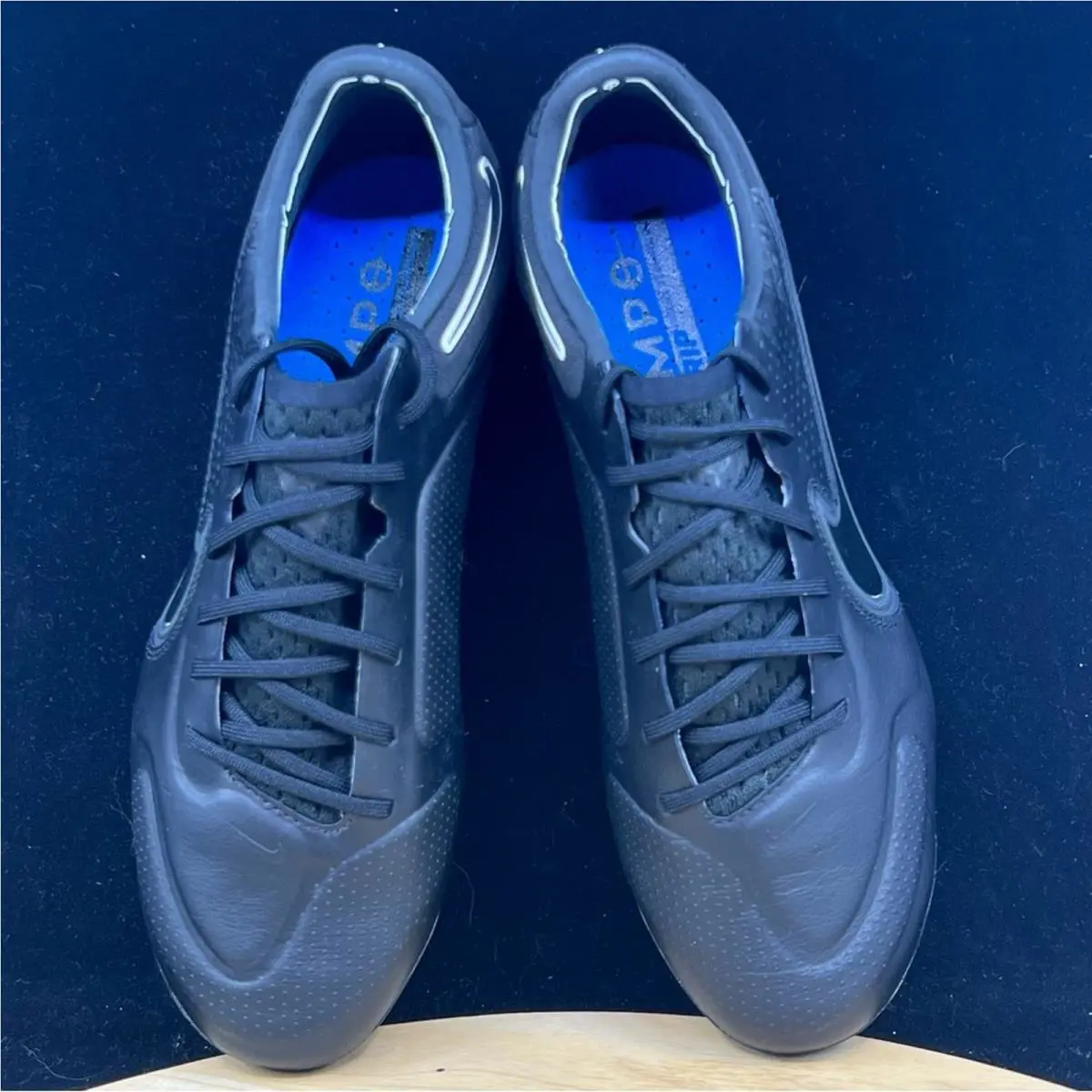 Nike shoes - Black 3