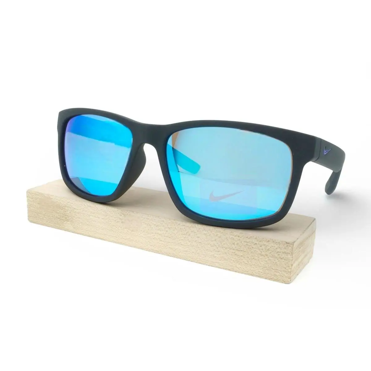 FQ4677-014 Mens Nike Cruiser Sunglasses