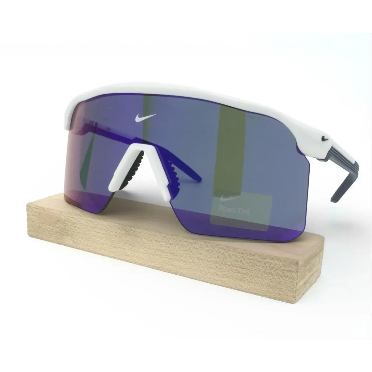 IH0899-101 Mens Nike Expedition Shield Team Sunglasses