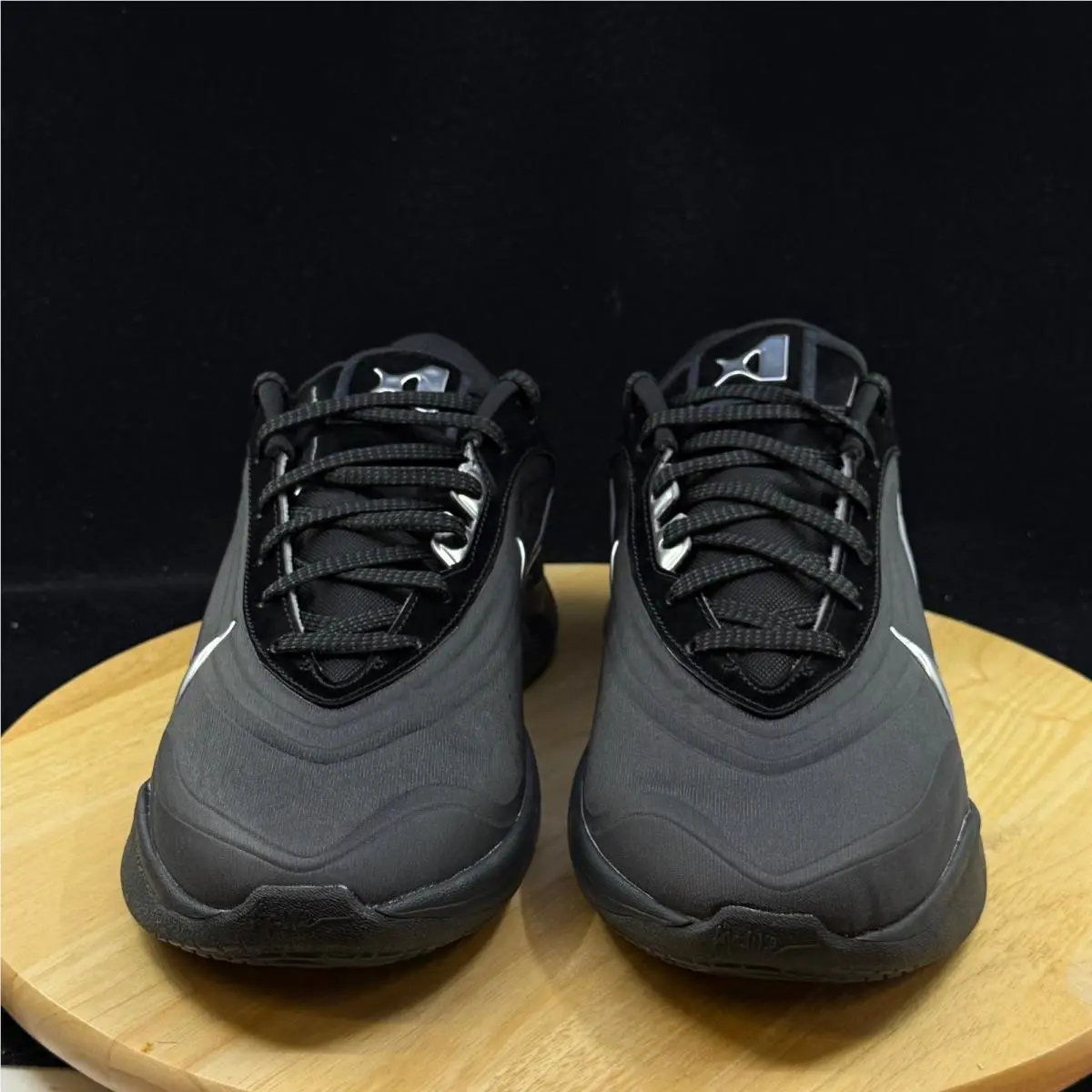 Nike shoes - Black 0