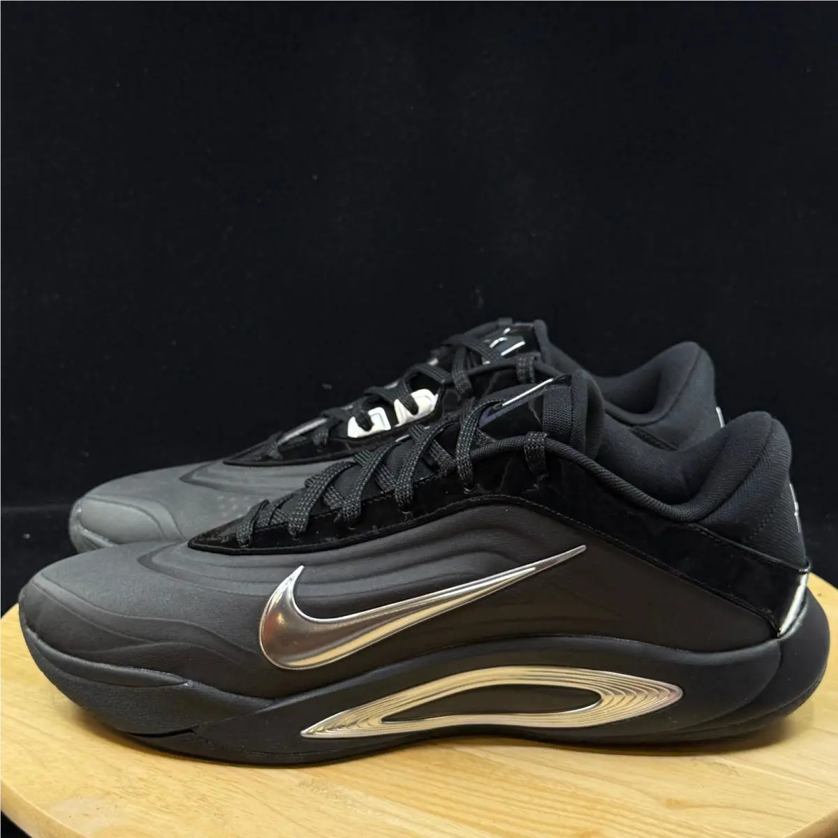 Nike shoes - Black 6