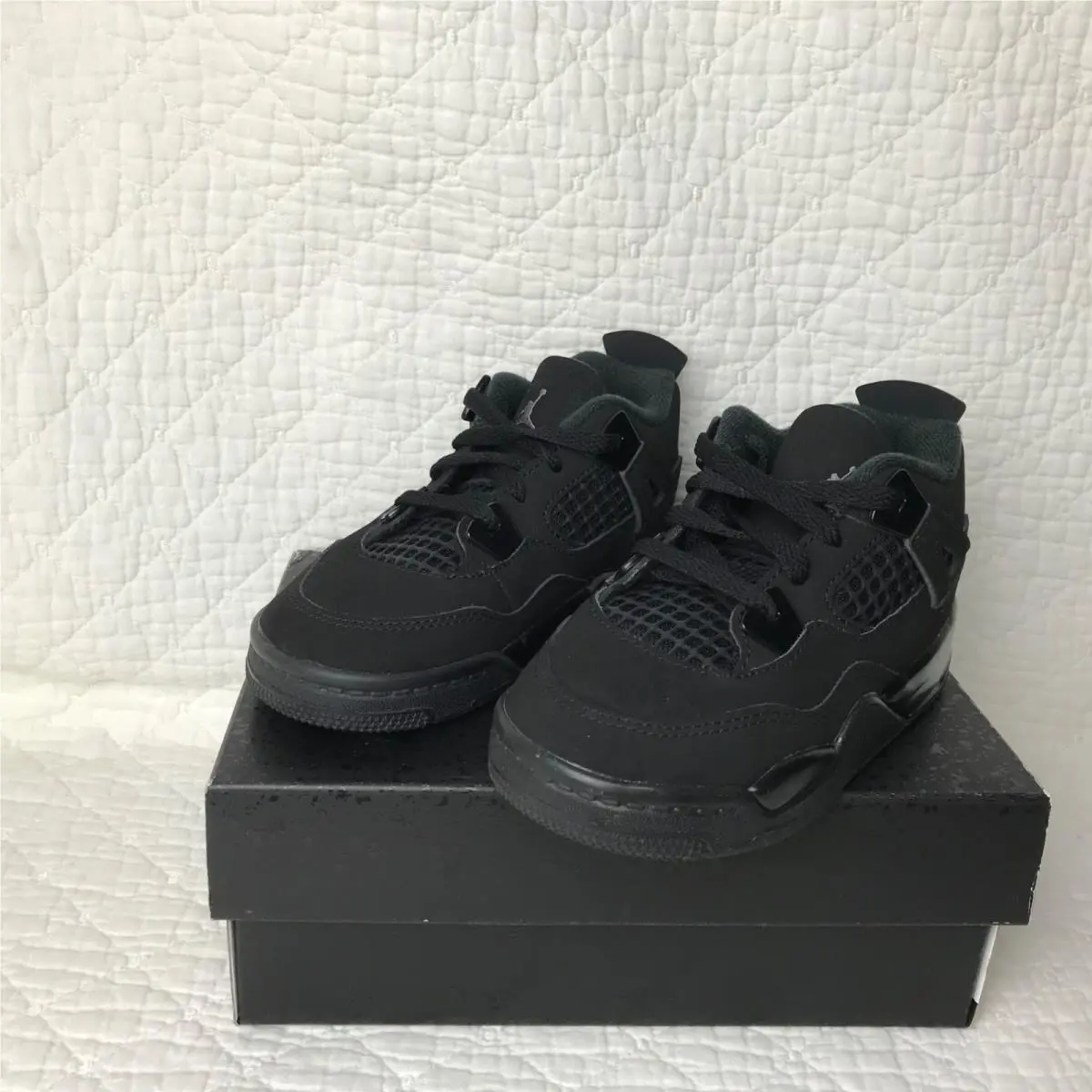 Nike shoes - Air Jordan 4 - Air - Black 6