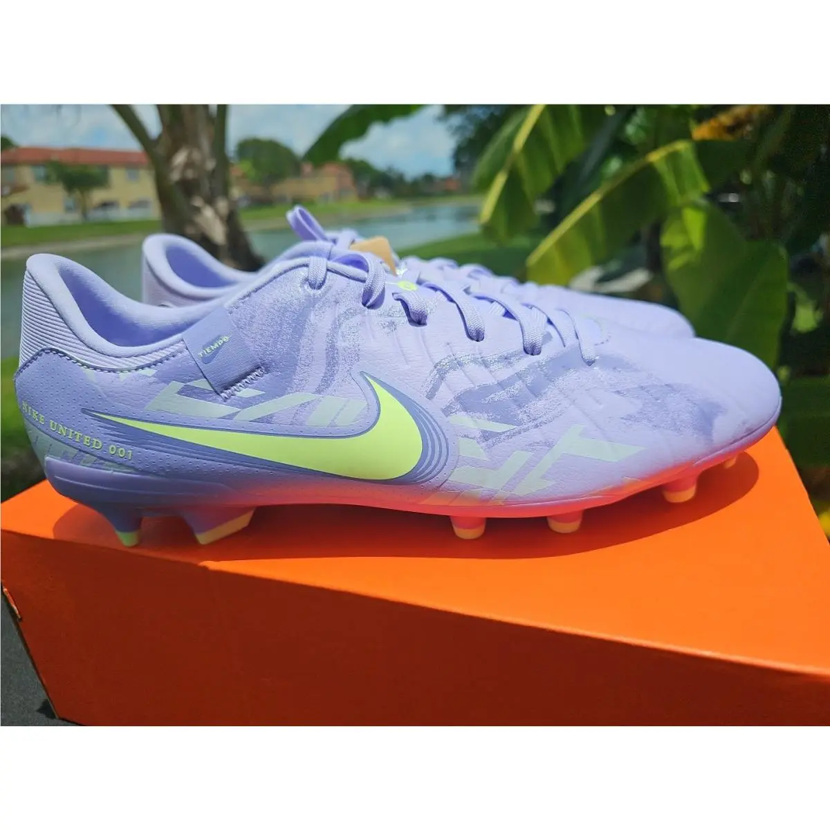 Nike shoes - Nike Legend - Legend - HF1590 500 - Purple Agate/Barely Volt (UPC: 197859032297) 6