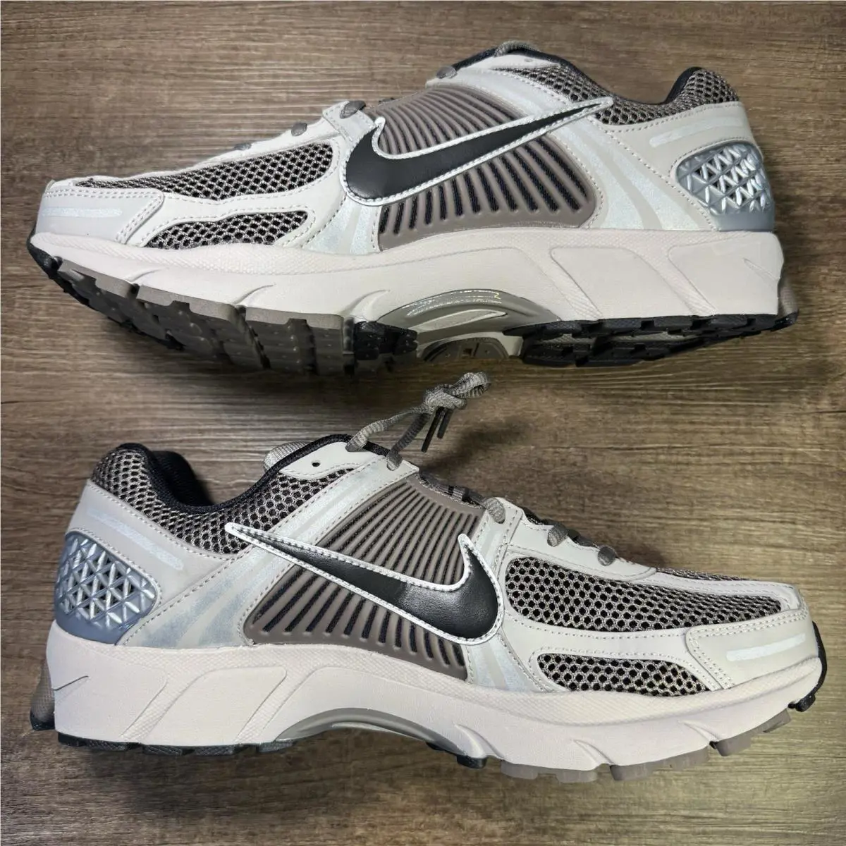Nike shoes - Nike Zoom Vomero - Zoom Vomero - FB9149-005 - College Grey/Black-Cave Stone (UPC: 198480934288) 3