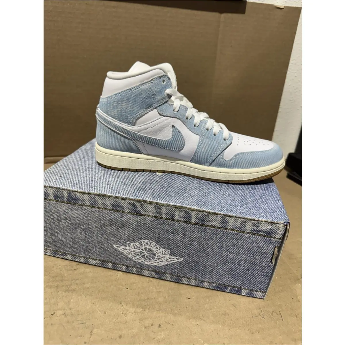 Nike shoes - Air Jordan 1 - Air - HQ2005-100 - Blue 1