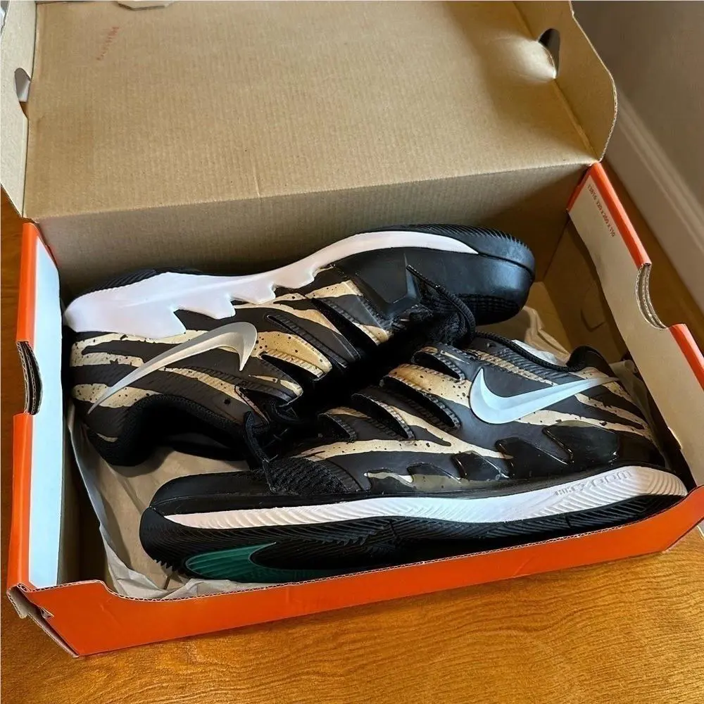 Nike shoes - Black 0