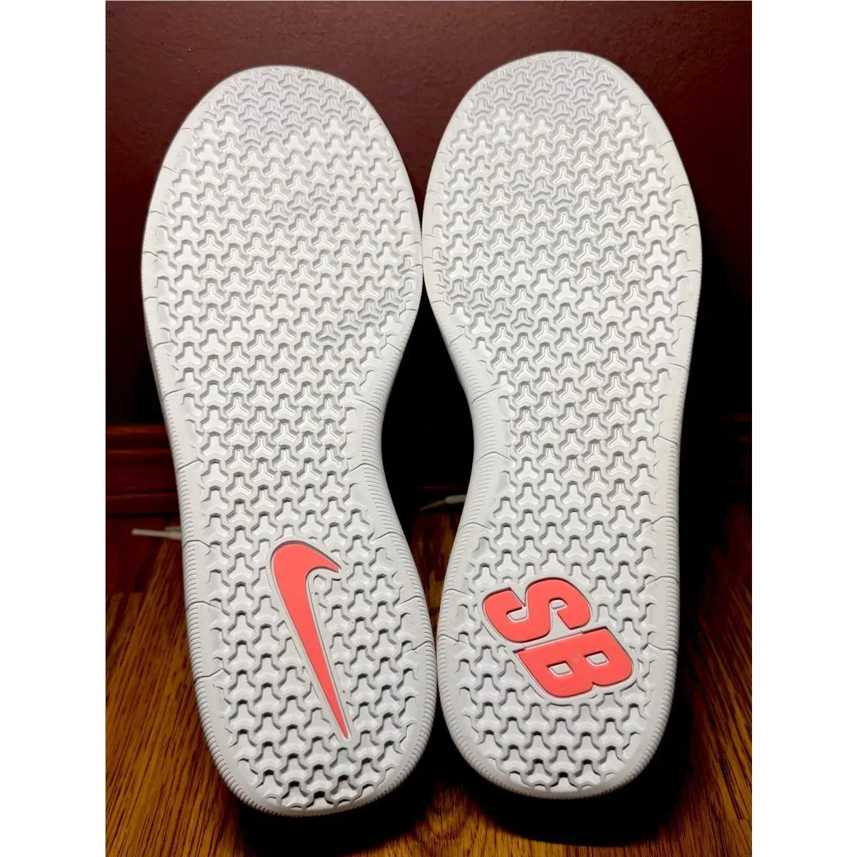Nike shoes - Nike SB Nyjah Free 2 - BV2078-600 - White, Lobster, Pink Gaze (UPC: 0195242335185) 8