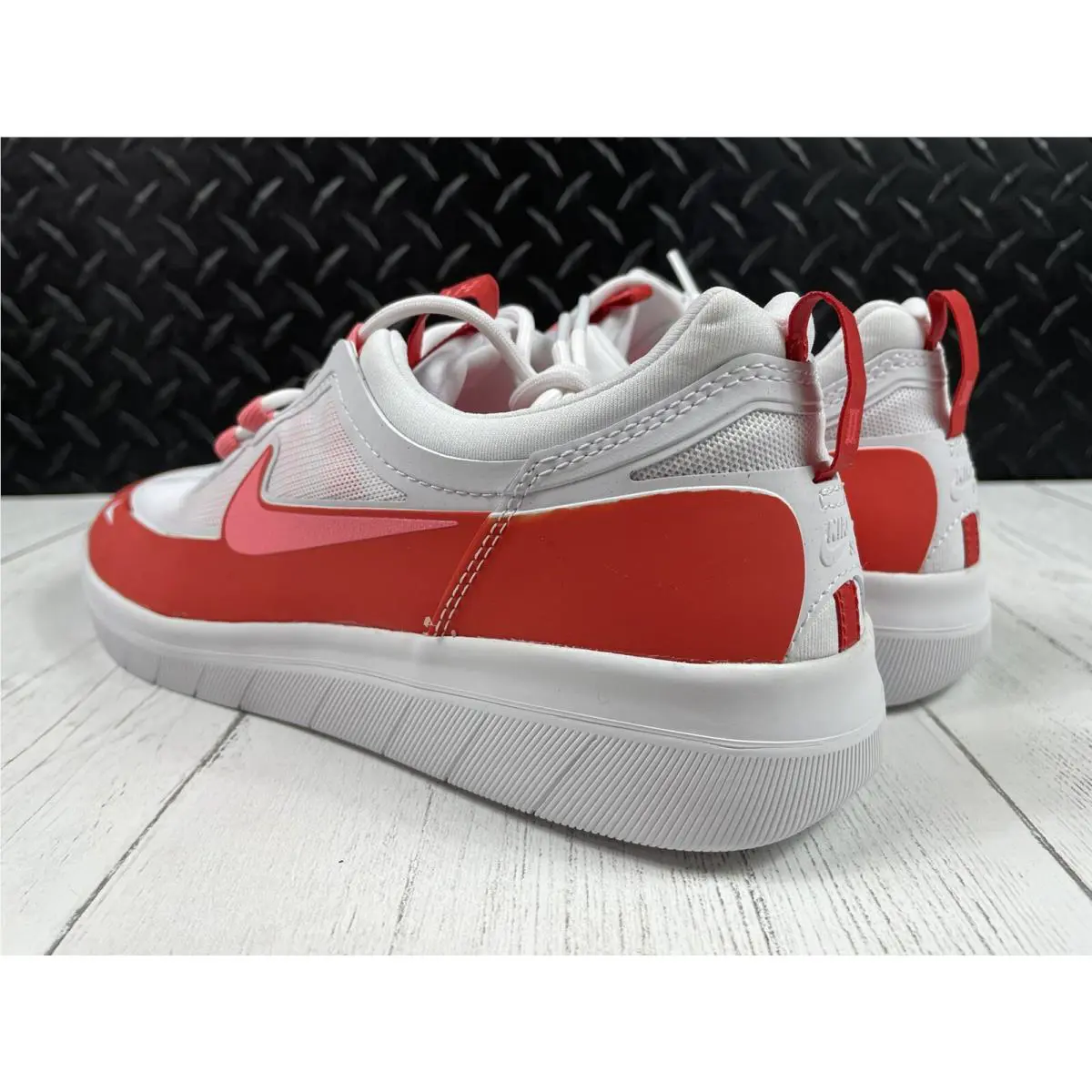 Nike shoes - Nike SB Nyjah Free 2 - BV2078-600 - White, Lobster, Pink Gaze (UPC: 0195242335185) 6
