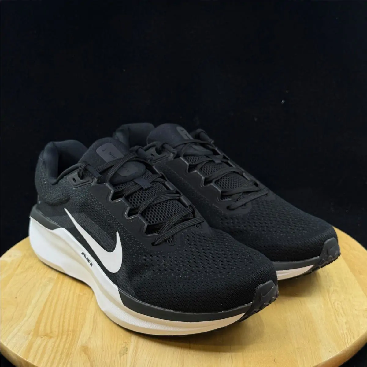 Nike shoes - Black 3