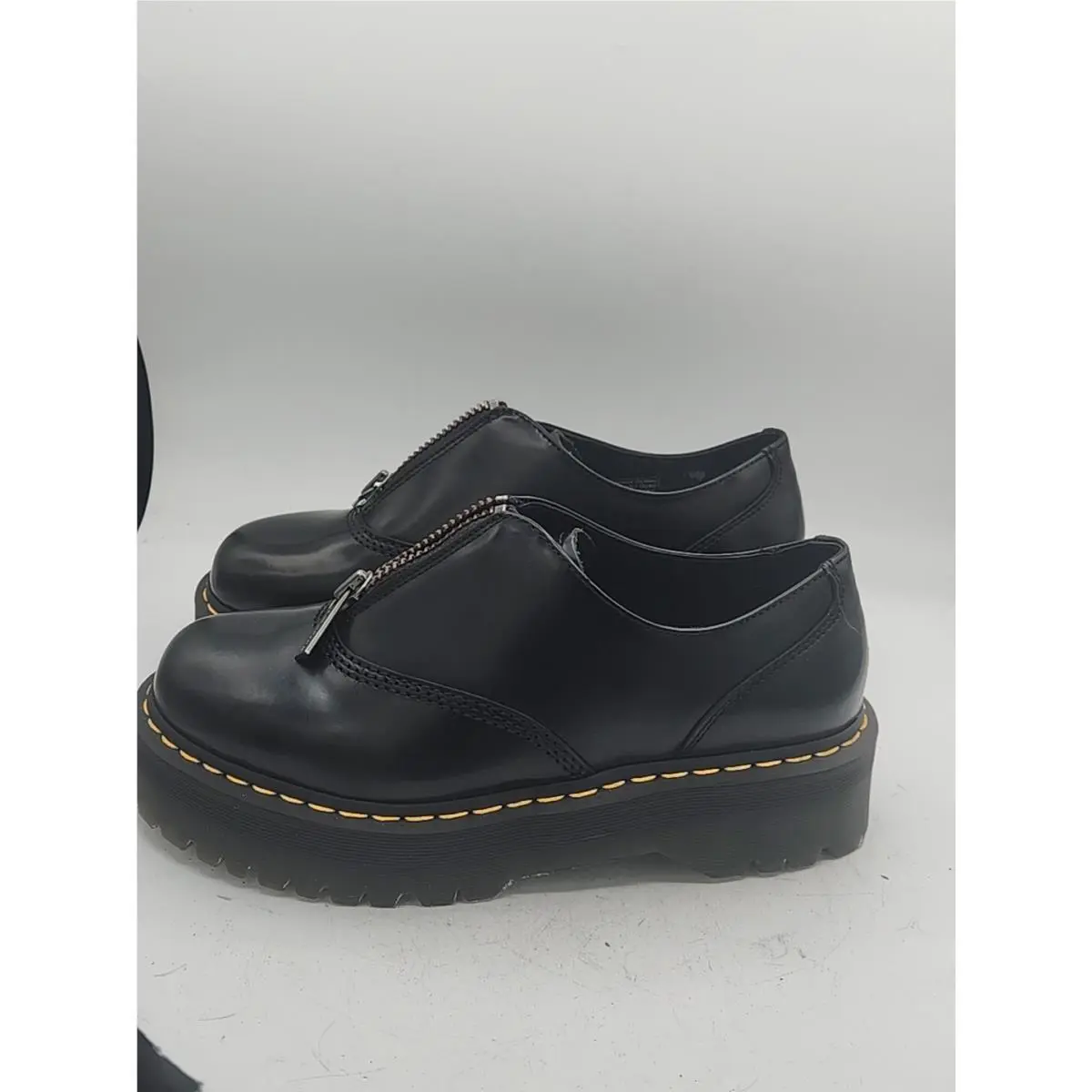 Dr. Martens shoes - Dr. Martens Aurian II - Martens Aurian - Black 1