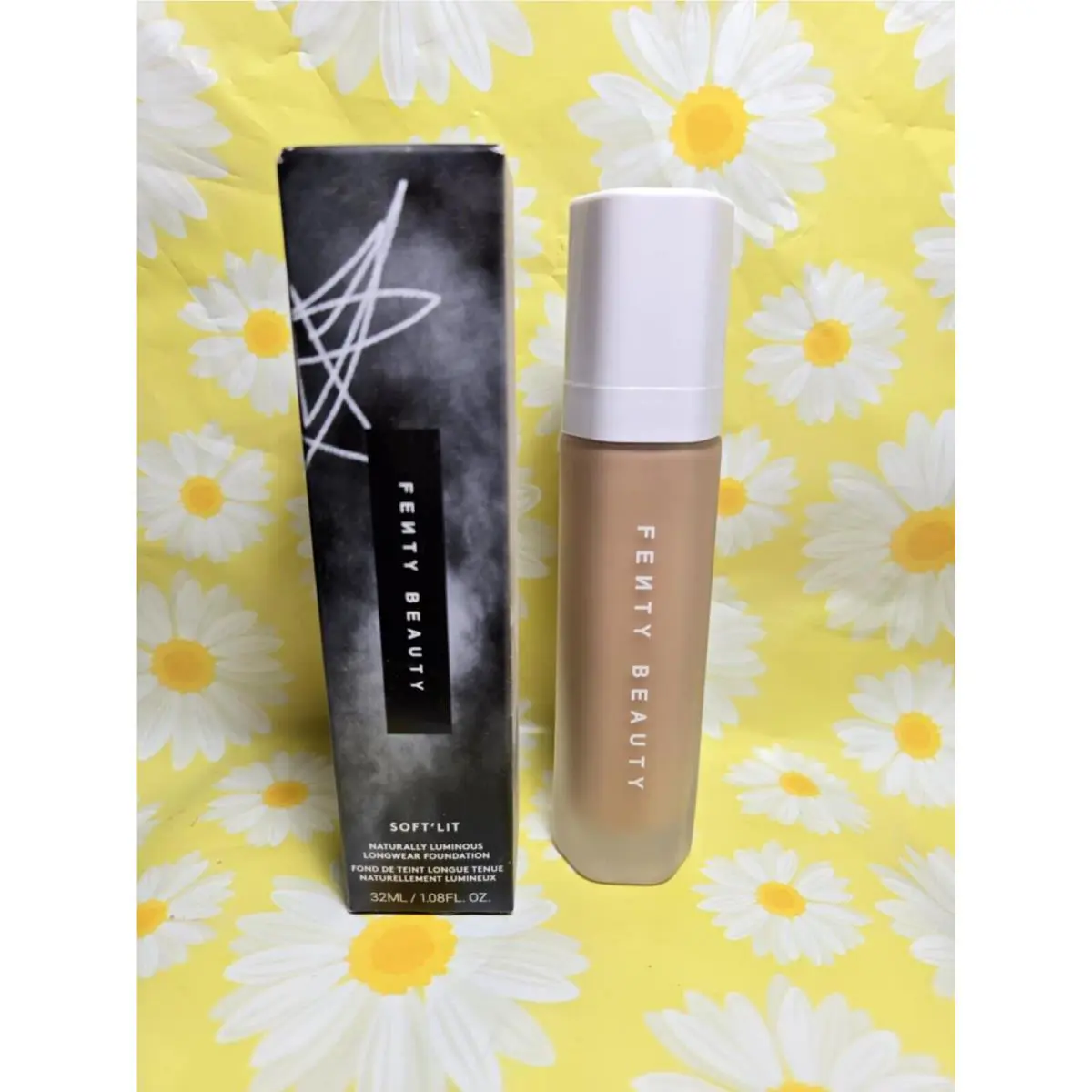 Fenty Soft`lit Naturally Luminous Hydrating Longwear Foundation 300 1.08 fl oz