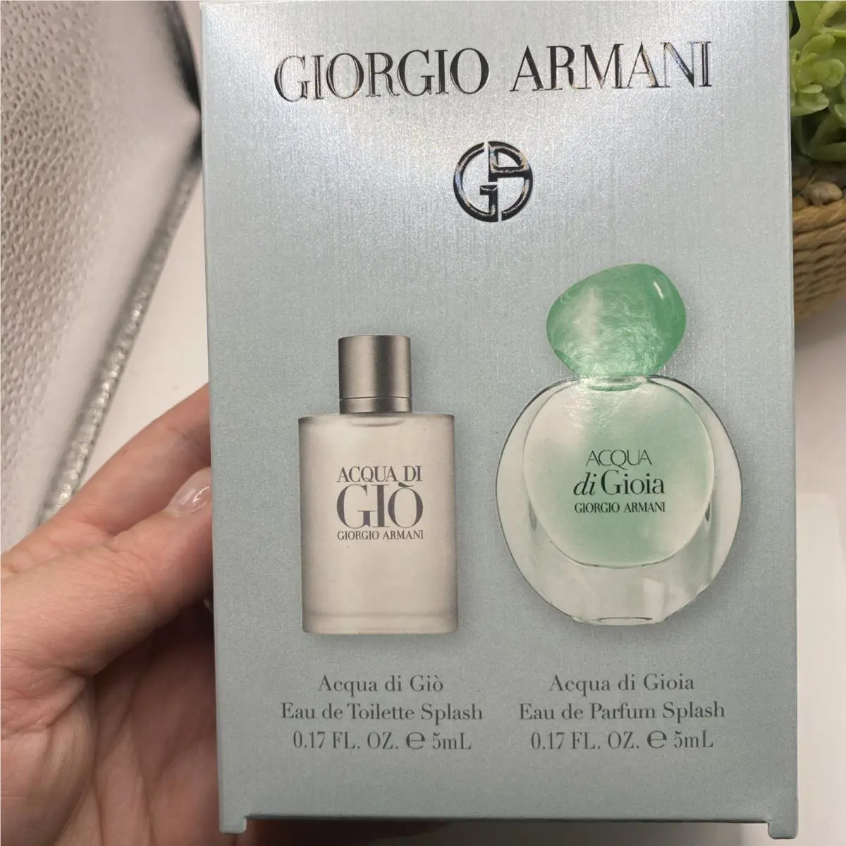 Giorgio Armani Must-haves 2 Piece Mini Gift Set 0.17 Fl. Oz. 5mL