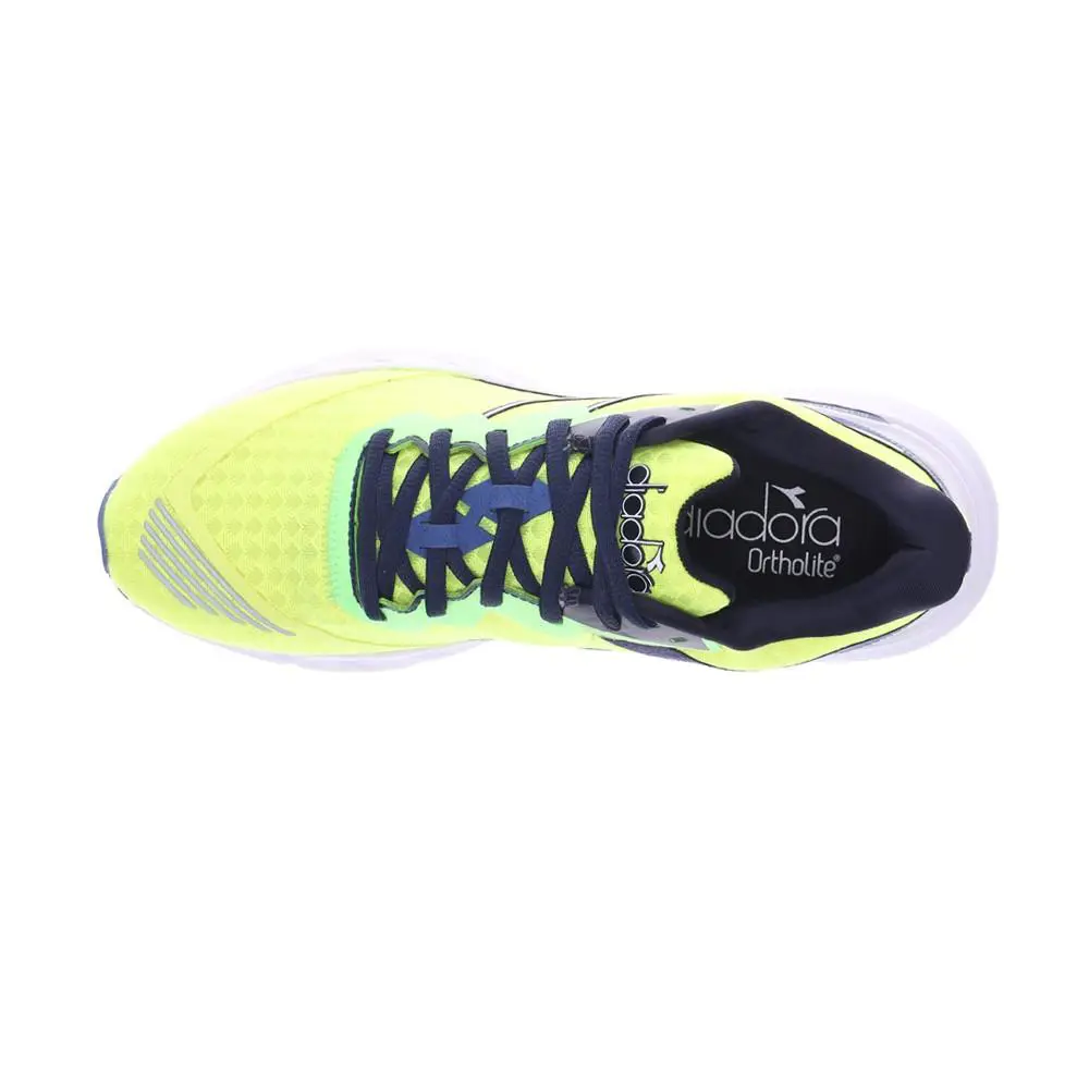 Diadora shoes - diadora Mythos Blushield Volo 2 Running - 178071-C9807 - White 2