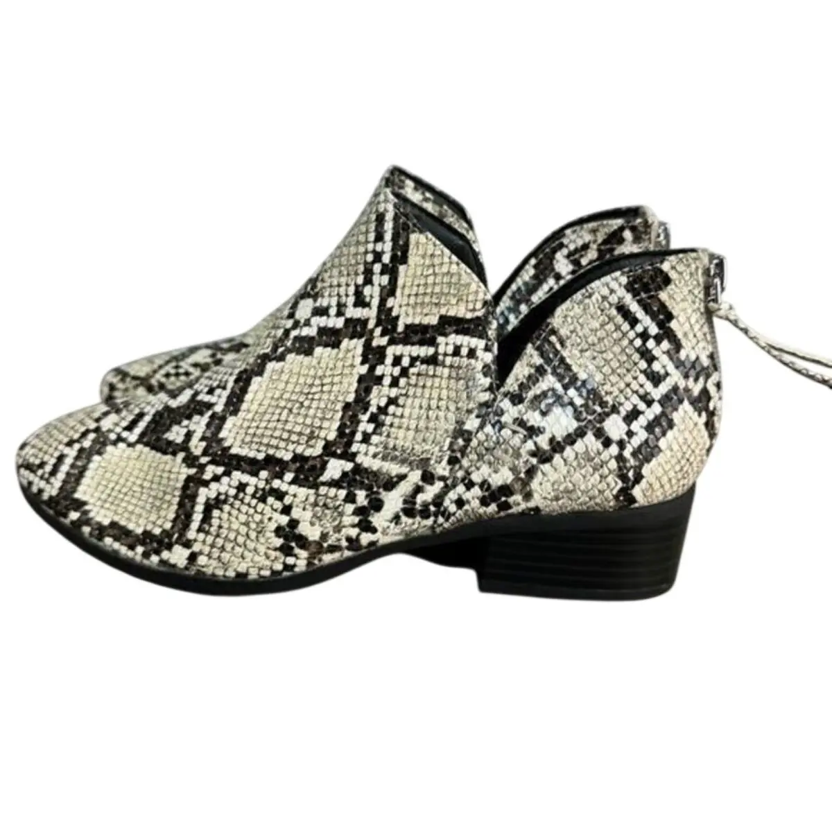 Reaction Kenneth Cole Women’s Ankle Boots sz 6.5 Bag F-17