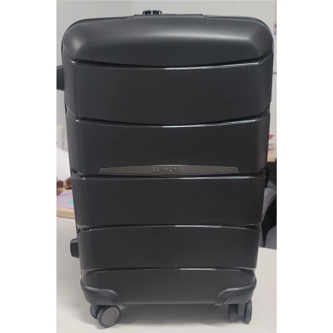 Samsonite 137393-1548 Outline Pro 23 Hardside Carry-on 4-Wheeled Spinner Black