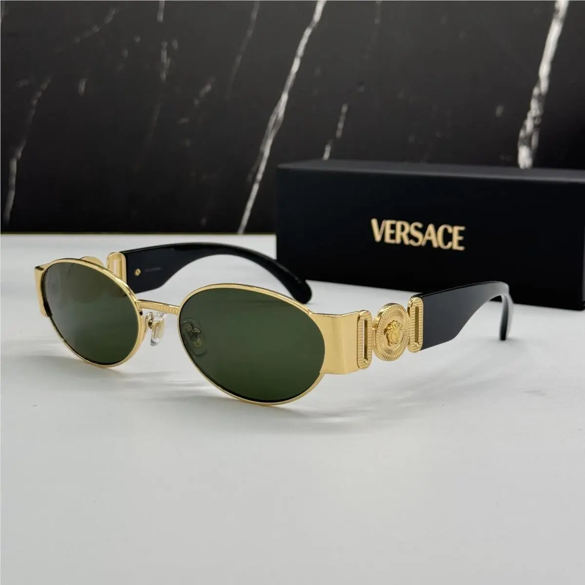 Versace VE2299 1002/71 Sunglasses Gold/black Unisex Versace VE2299 100271