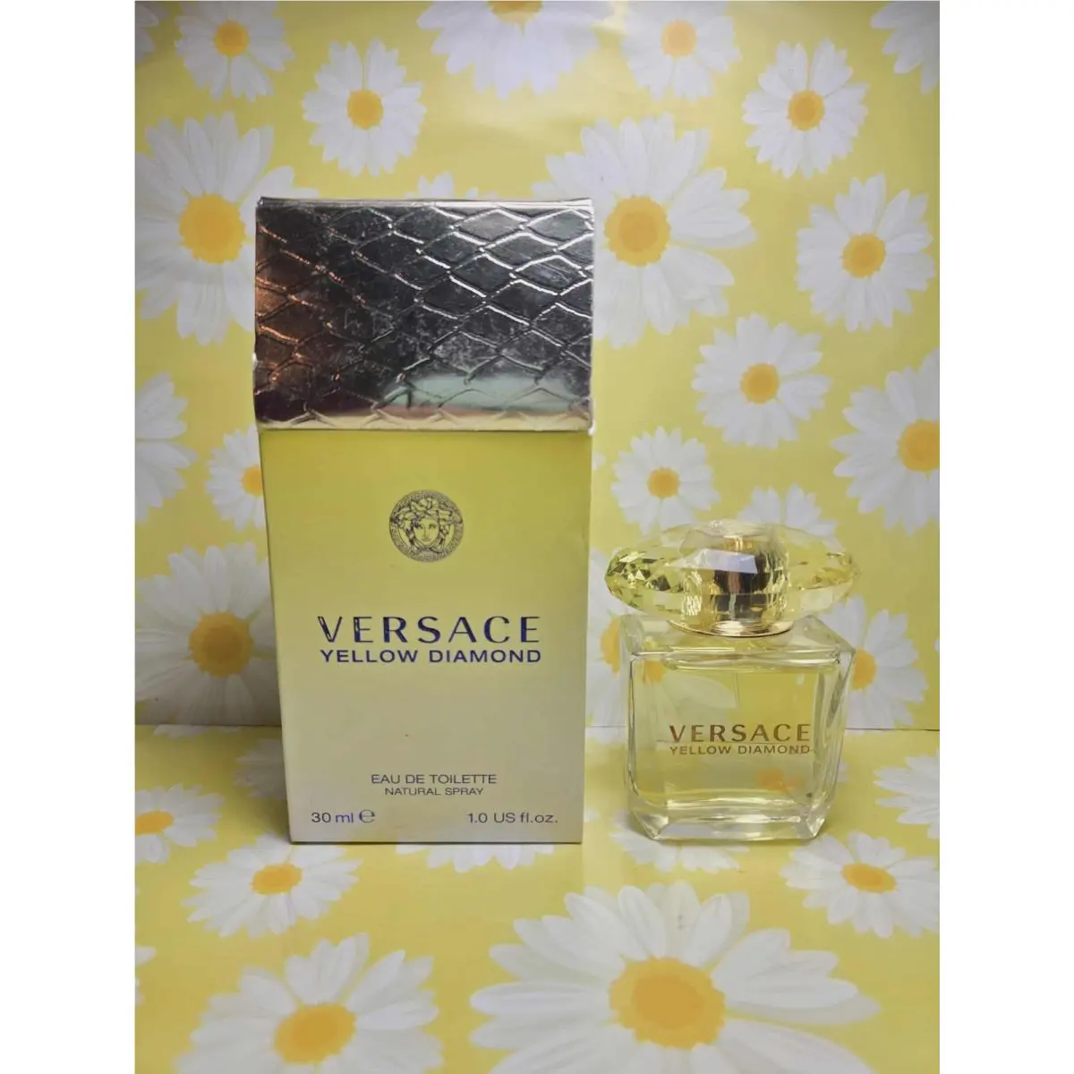 Yellow Diamond 1.0 Oz Eau De Toilette Spray By Versace Ships Free