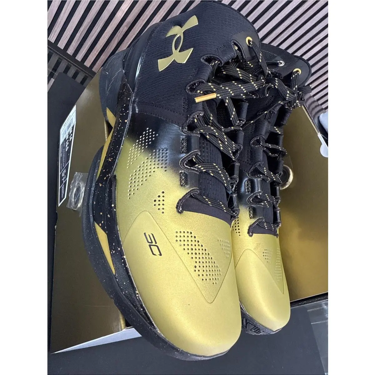 Under Armour shoes - Curry 1 2 - Curry - 3028431-001 - Black-White 3