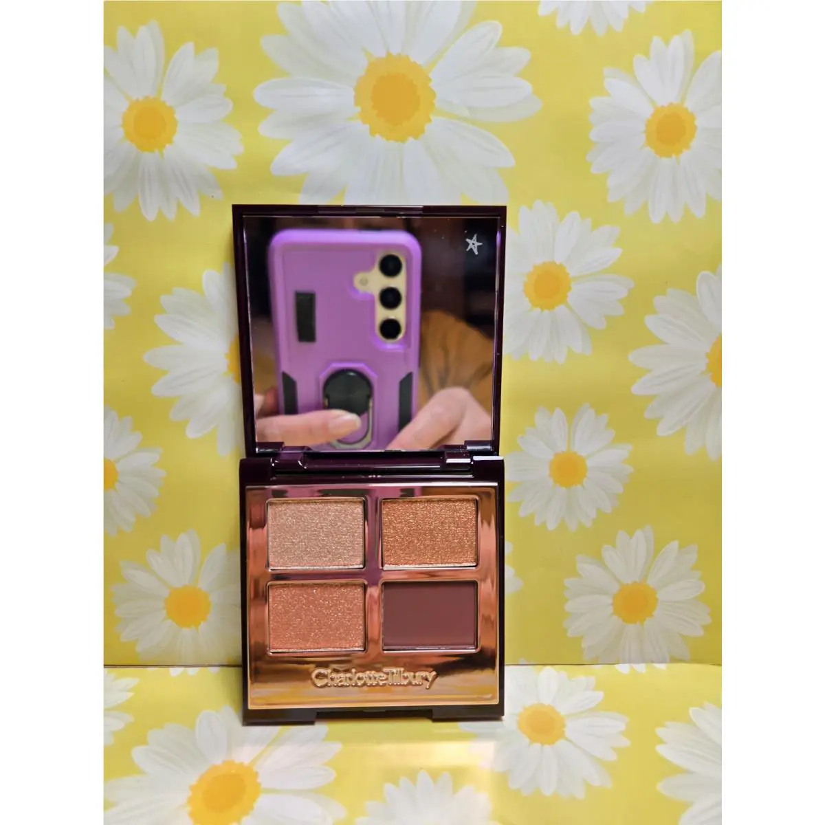 Charlotte Tilbury Luxury Eyeshadow Queen of Glow Palette Full Size