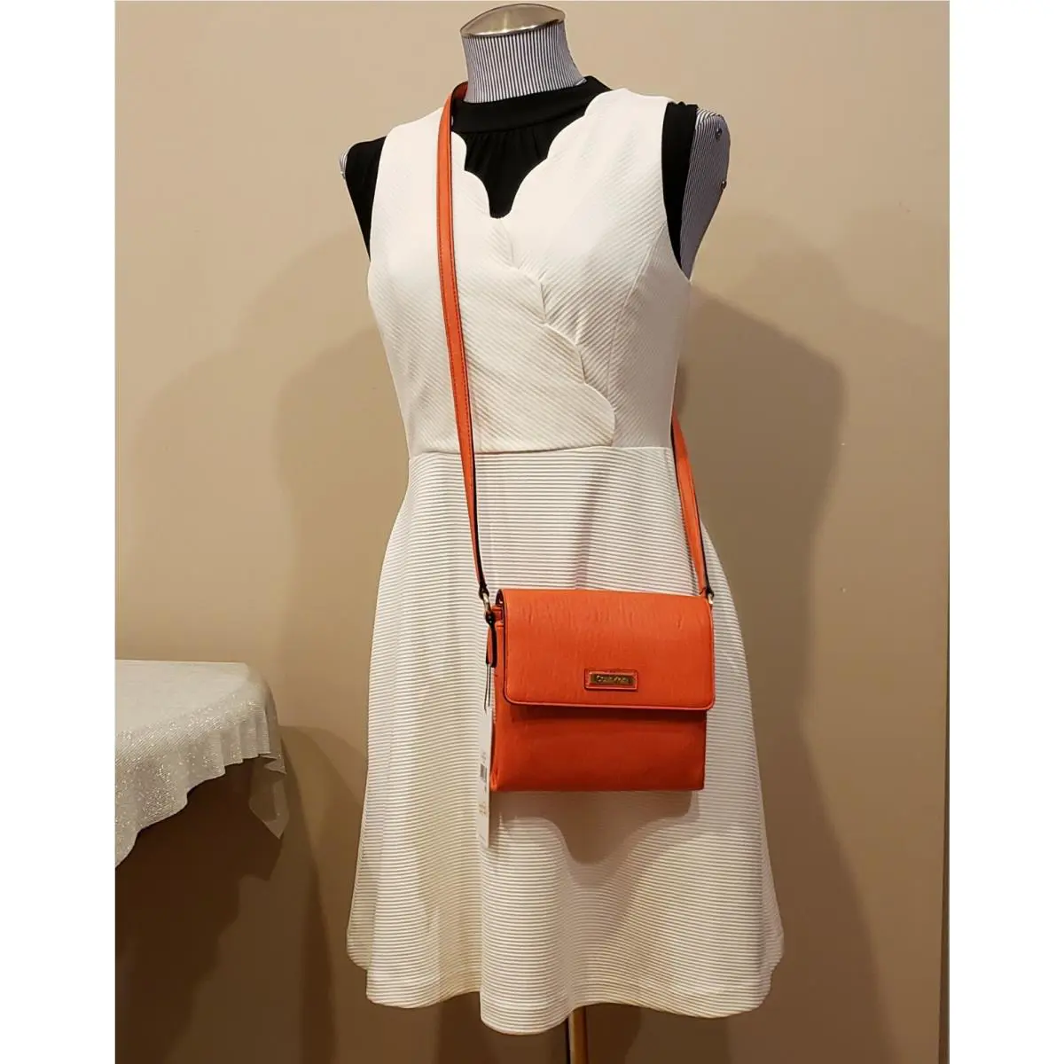 Calvin Klein Square Otlt Crossbody Bag Orange