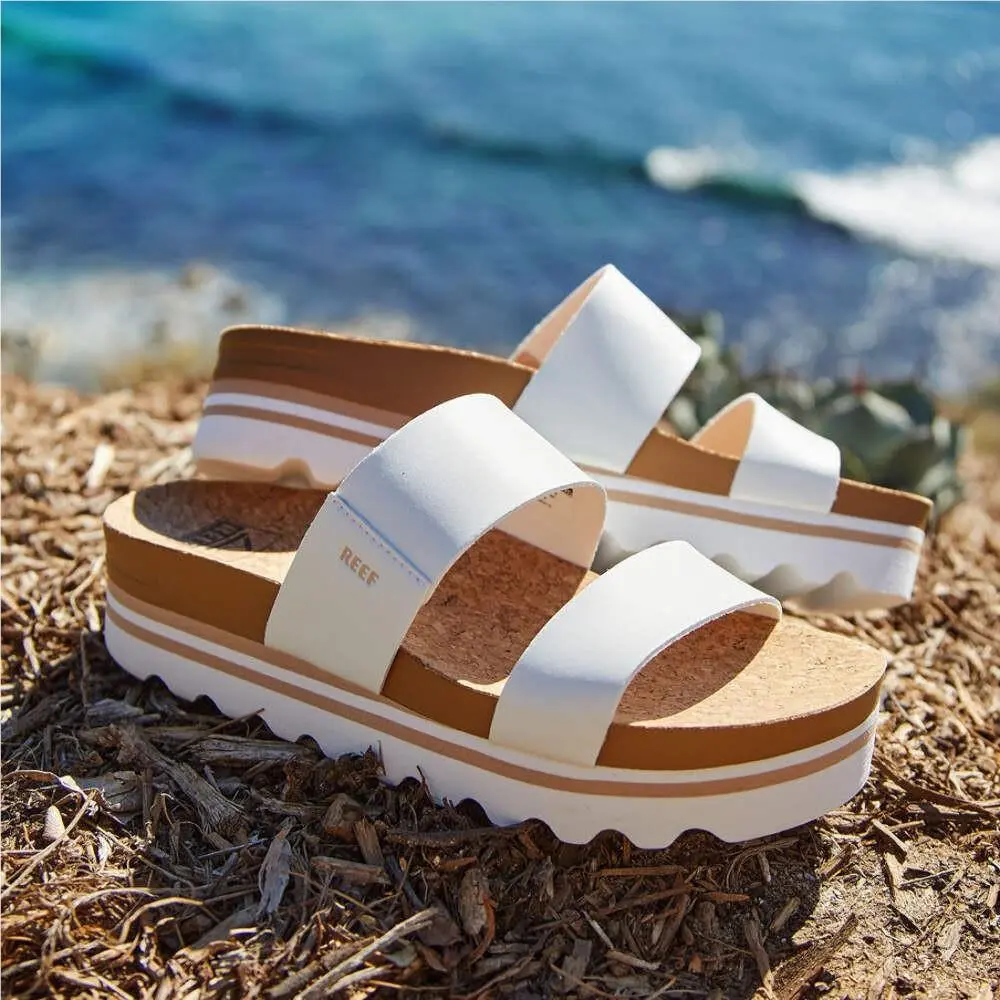 Reef shoes - Cushion Vista Hi Cloud - Cushion Vista Cloud - White 2