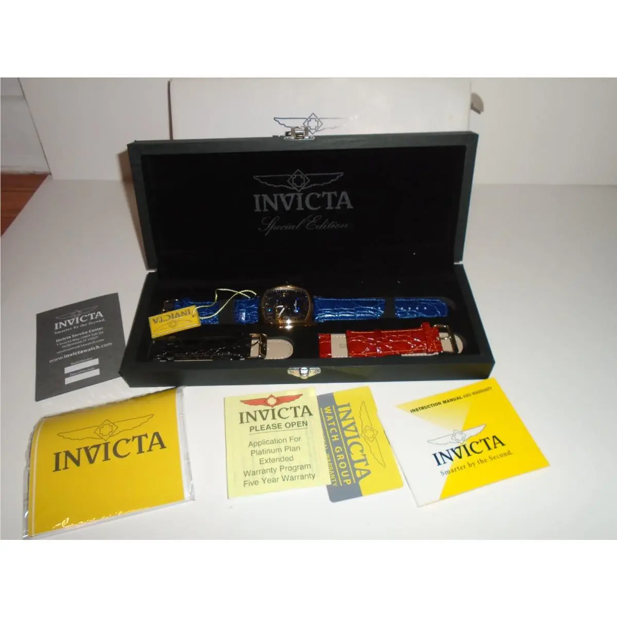 Invicta Special Edition Lupah Interchangle Strap Watch 0687 In Wood Box